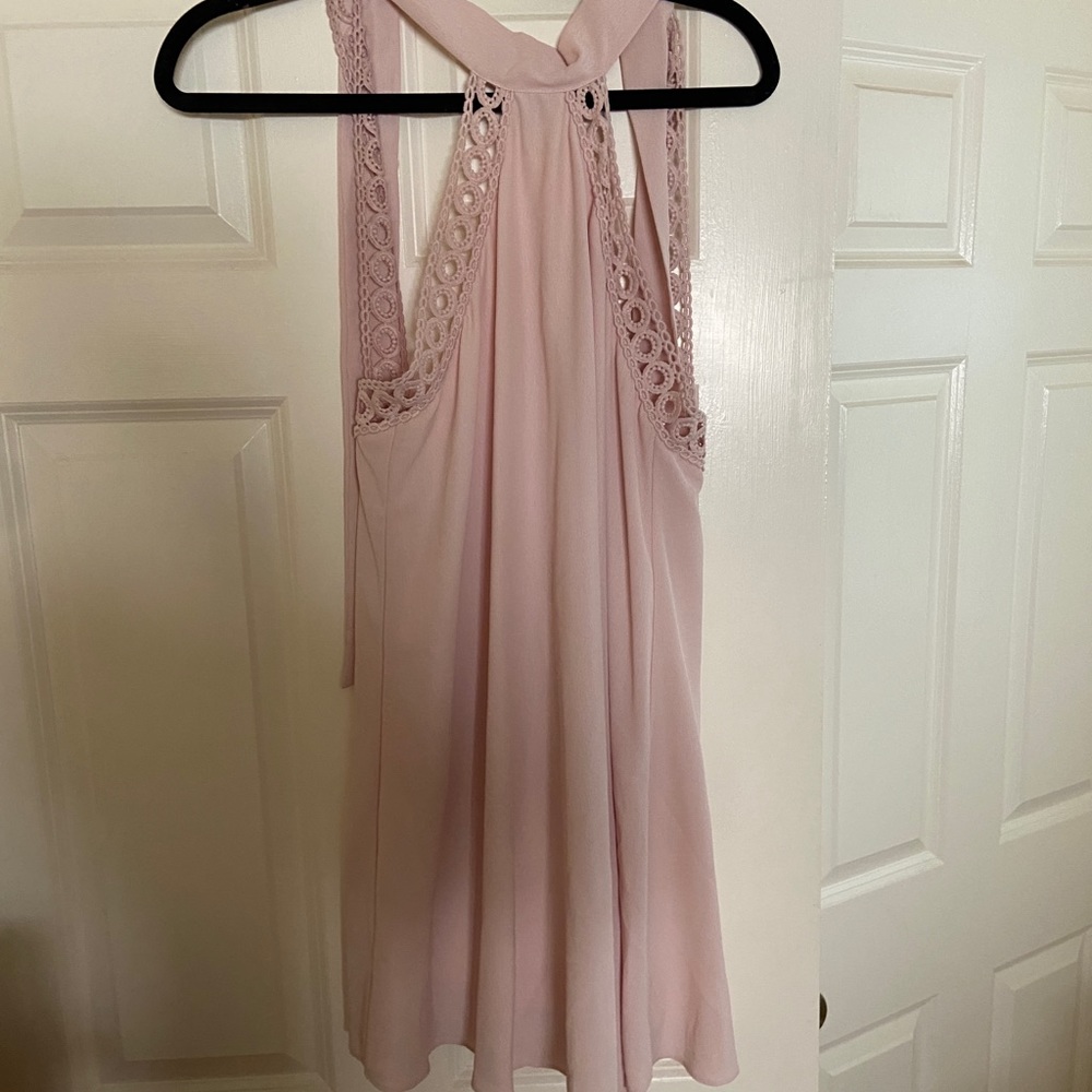 Lulus lace tie flowy dress homecoming